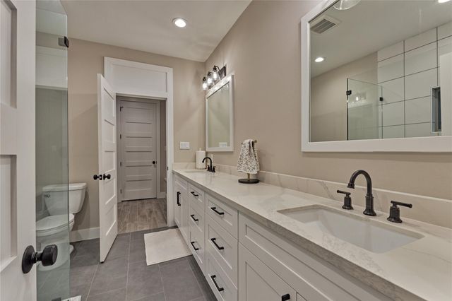 263 Bentwood Drive, Montgomery, TX 77356