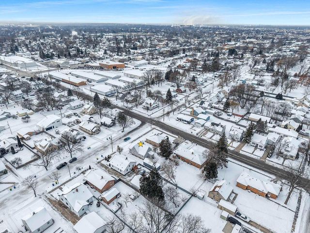 1607 FARLIN AVENUE, Green Bay, WI 54302