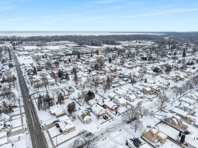 1607 FARLIN AVENUE, Green Bay, WI 54302