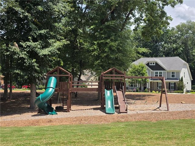 129 Millstone Way, Canton, GA 30115