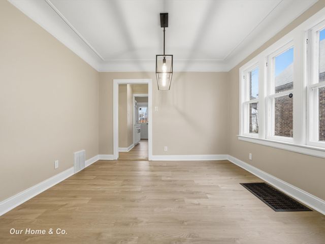 6145 Yorkshire Road, Detroit, MI 48224