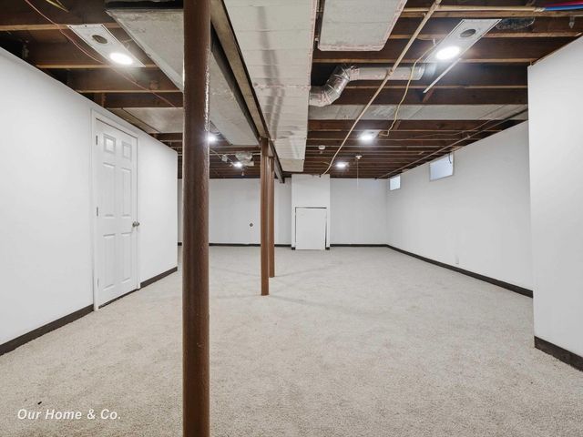 6145 Yorkshire Road, Detroit, MI 48224