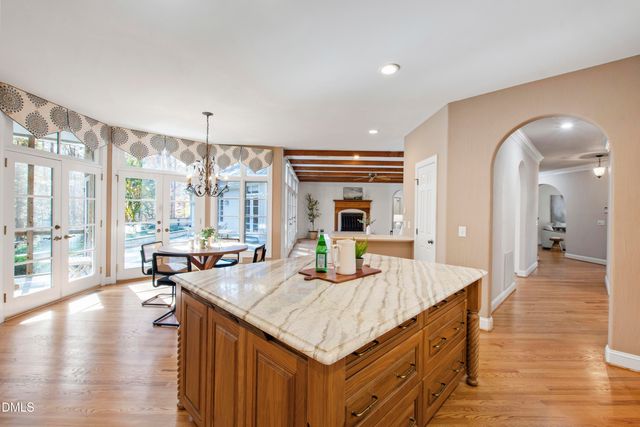 108 Chimeneas Place, Chapel Hill, NC 27517