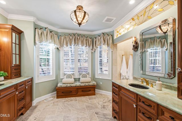 108 Chimeneas Place, Chapel Hill, NC 27517