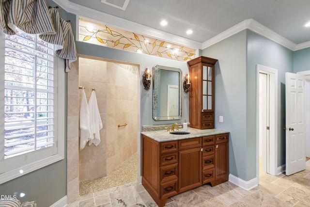 108 Chimeneas Place, Chapel Hill, NC 27517