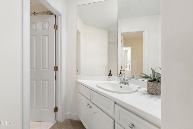 108 Chimeneas Place, Chapel Hill, NC 27517