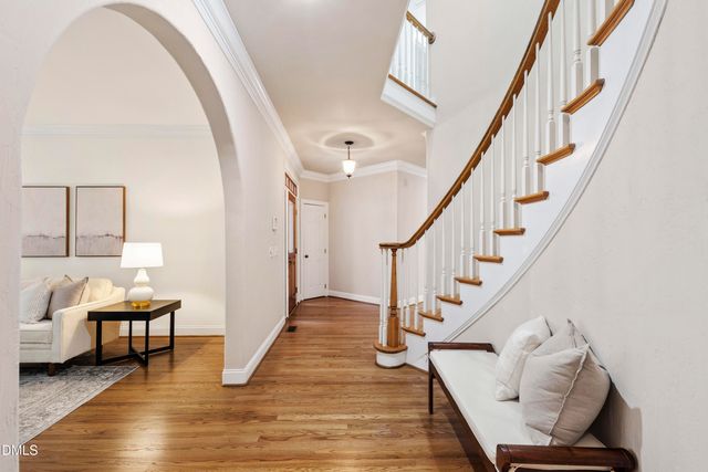 108 Chimeneas Place, Chapel Hill, NC 27517