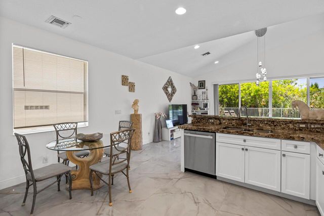5040 SE Graham Drive, Stuart, FL 34997