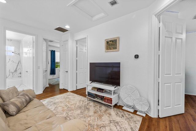 5040 SE Graham Drive, Stuart, FL 34997