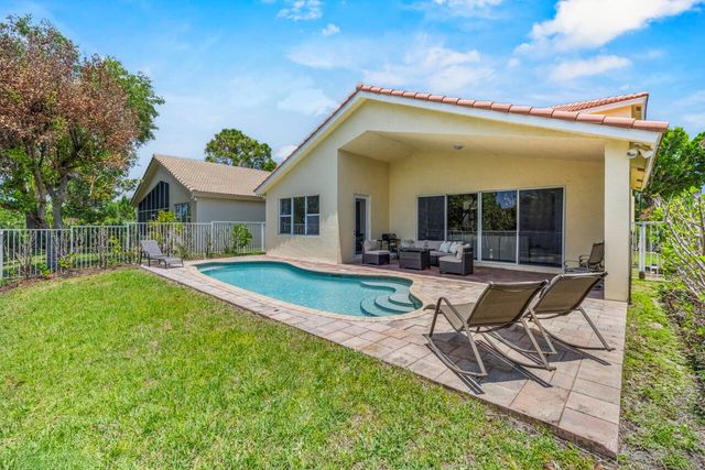 5040 SE Graham Drive, Stuart, FL 34997