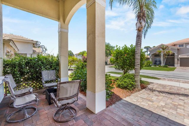 5040 SE Graham Drive, Stuart, FL 34997