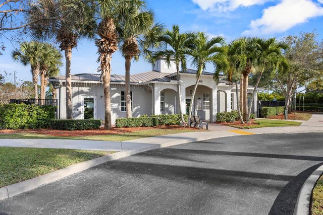 5040 SE Graham Drive, Stuart, FL 34997