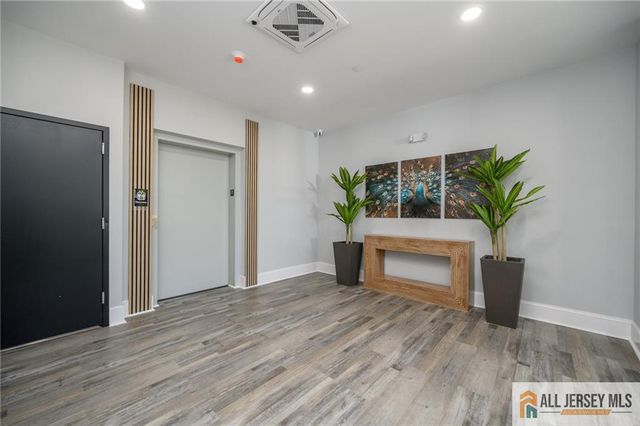 0-202-208 W 7th Street 2C, Plainfield, NJ 07060
