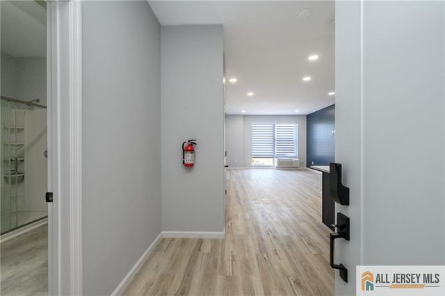 0-202-208 W 7th Street 2C, Plainfield, NJ 07060