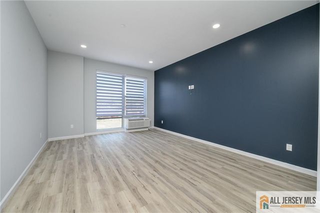0-202-208 W 7th Street 2C, Plainfield, NJ 07060