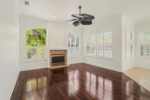 8 FOX CLIFF WAY, Ormond Beach, FL 32174