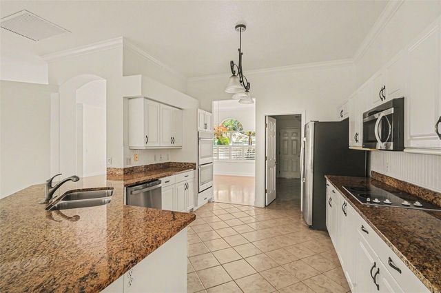 8 FOX CLIFF WAY, Ormond Beach, FL 32174