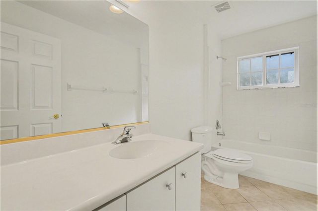 8 FOX CLIFF WAY, Ormond Beach, FL 32174