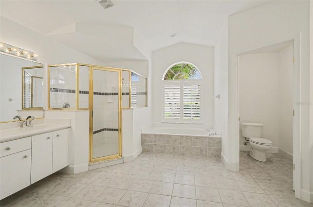 8 FOX CLIFF WAY, Ormond Beach, FL 32174