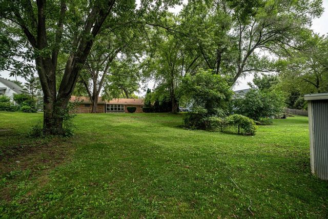 3017 W Franklin TERRACE, Franklin, WI 53132