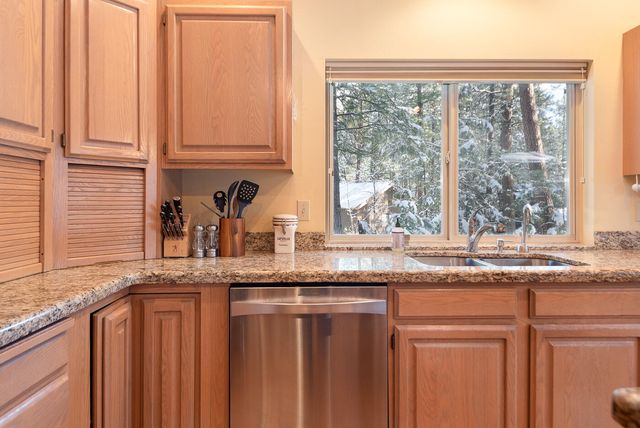 70659 Avens, Black Butte Ranch, OR 97759