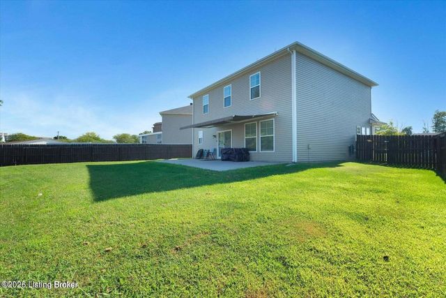 6522 Oak Village Dr, Louisville, KY 40228