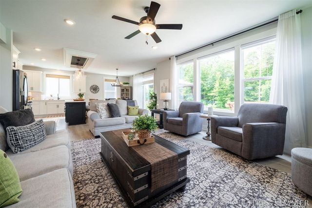 12717 Riverton Road, Grand Haven, MI 49417