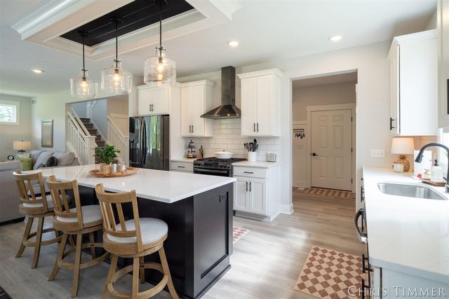 12717 Riverton Road, Grand Haven, MI 49417