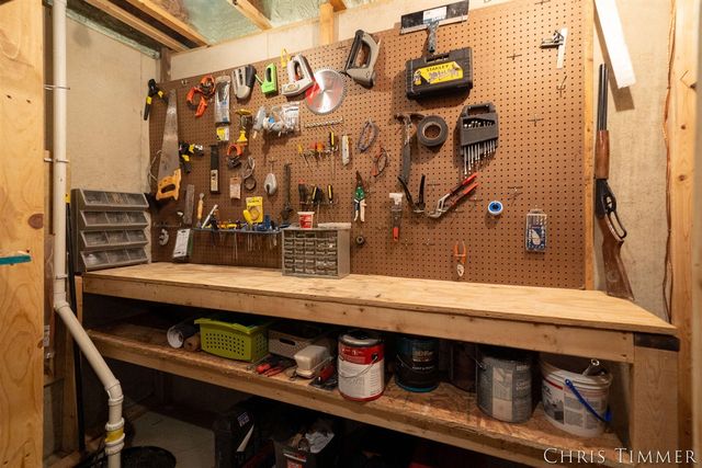 12717 Riverton Road, Grand Haven, MI 49417
