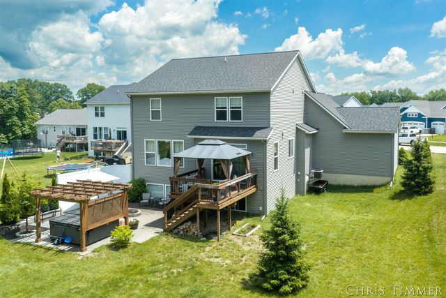 12717 Riverton Road, Grand Haven, MI 49417