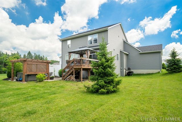 12717 Riverton Road, Grand Haven, MI 49417