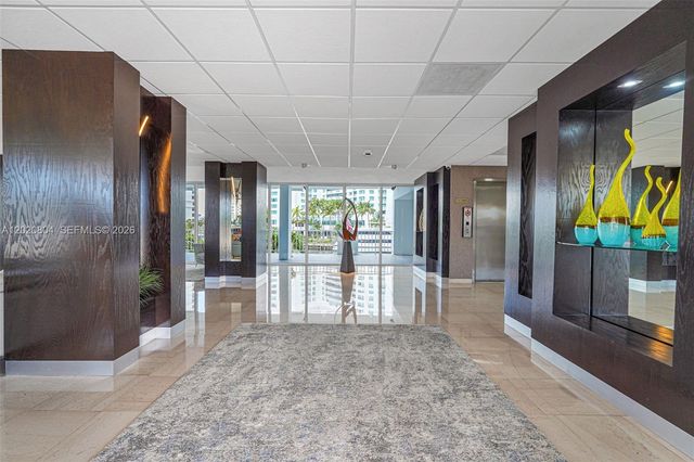 2800 E Sunrise Blvd 17E, Fort Lauderdale, FL 33304