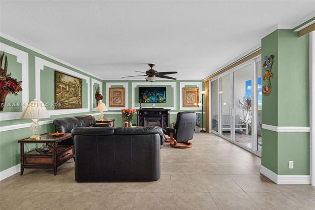 2800 E Sunrise Blvd 17E, Fort Lauderdale, FL 33304