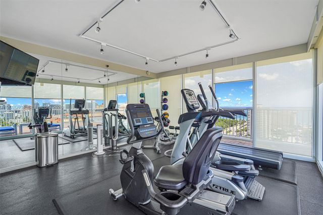 2800 E Sunrise Blvd 17E, Fort Lauderdale, FL 33304