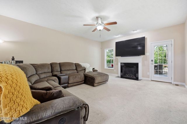 174 Revere Way, Cameron, NC 28326