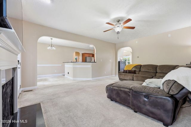 174 Revere Way, Cameron, NC 28326