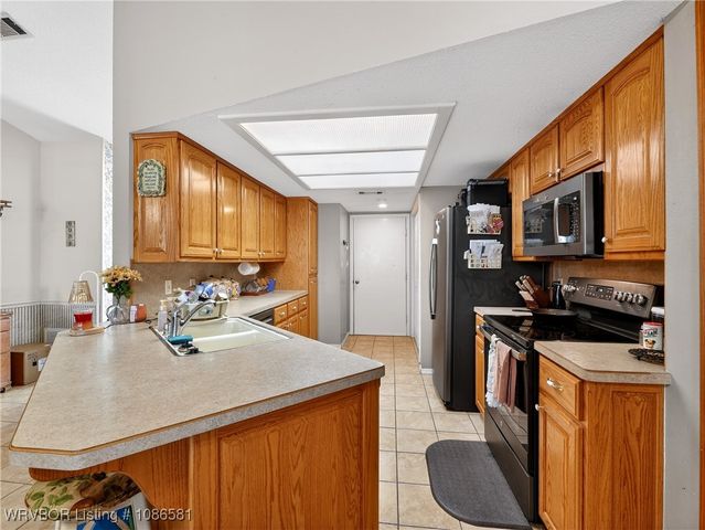 906 N 3rd Terrace, Barling, AR 72923