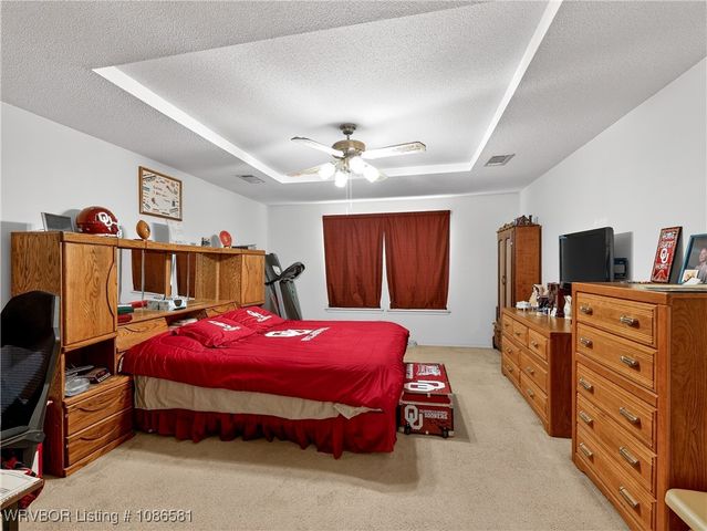 906 N 3rd Terrace, Barling, AR 72923