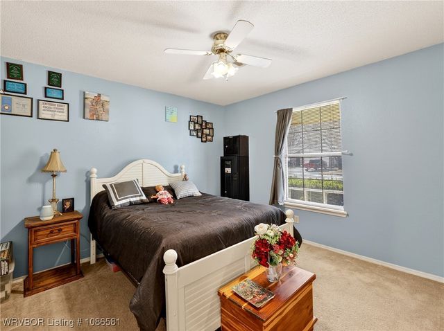 906 N 3rd Terrace, Barling, AR 72923