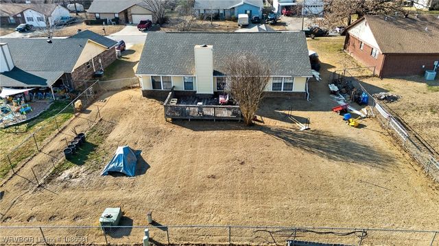 906 N 3rd Terrace, Barling, AR 72923