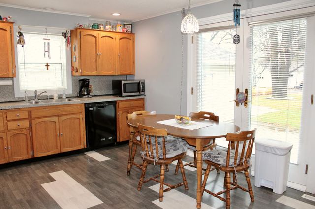 820 Tindolph Avenue S, Thief River Falls, MN 56701