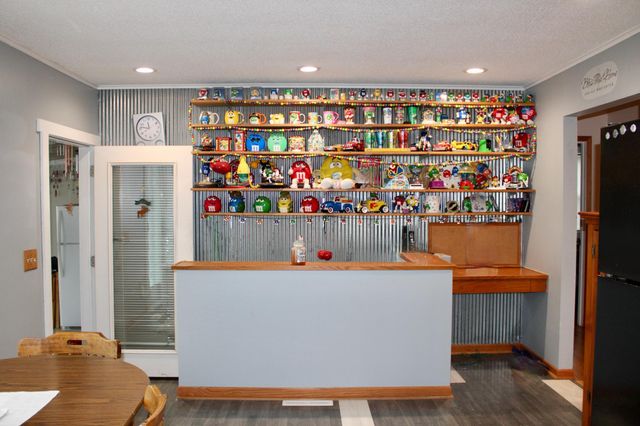 820 Tindolph Avenue S, Thief River Falls, MN 56701