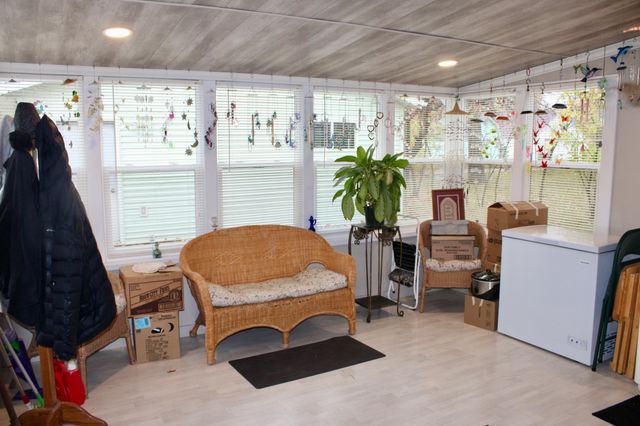 820 Tindolph Avenue S, Thief River Falls, MN 56701