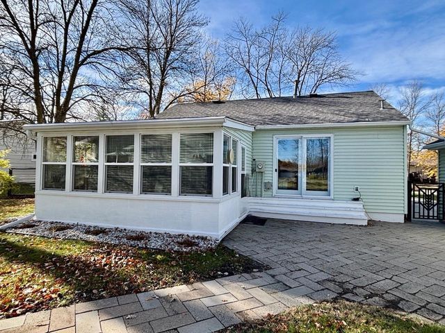 820 Tindolph Avenue S, Thief River Falls, MN 56701