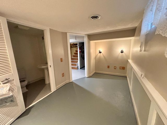 820 Tindolph Avenue S, Thief River Falls, MN 56701