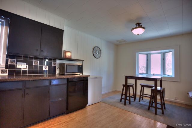 150 W Arch Street, Ironwood, MI 49938