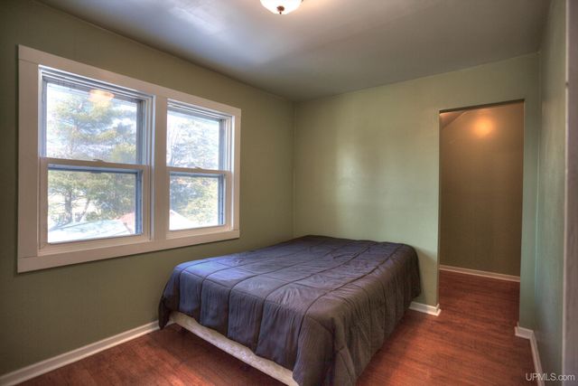 150 W Arch Street, Ironwood, MI 49938