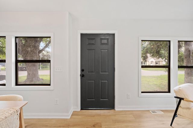 7315 Oakland Avenue, Richfield, MN 55423