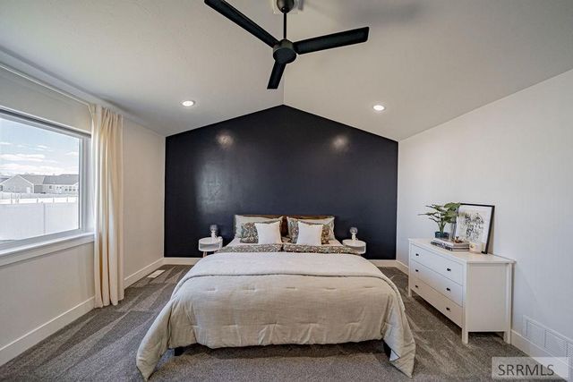 576 Hollow Drive, Ammon, ID 83401