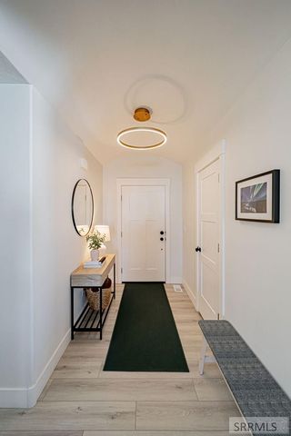 576 Hollow Drive, Ammon, ID 83401